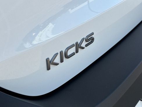 New 2026 Nissan Kicks S image 10