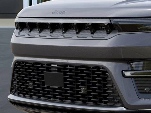 New 2026 Jeep Grand Wagoneer Limited AWD/4WD image 11