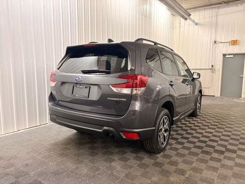 Used 2021 Subaru Forester Premium image 24