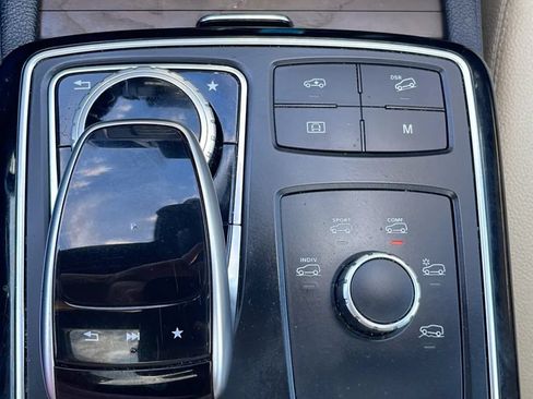 Used 2017 Mercedes-Benz GLS 450 4MATIC image 16