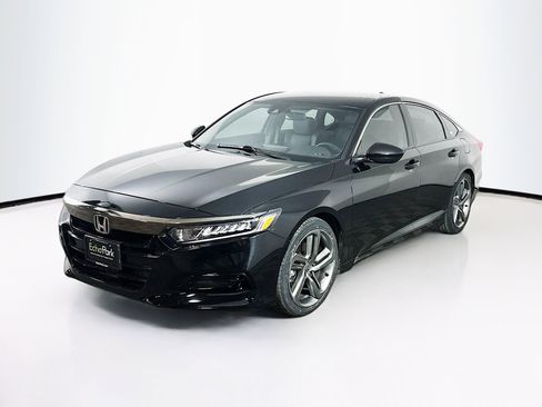 Used 2019 Honda Accord Sport image 3