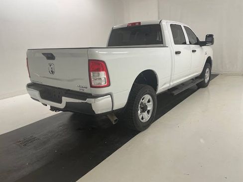 Used 2023 RAM 2500 Tradesman w/ Chrome Appearance Group AWD/4WD image 10