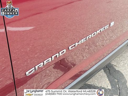 Used 2022 Jeep Grand Cherokee L Limited AWD/4WD image 34