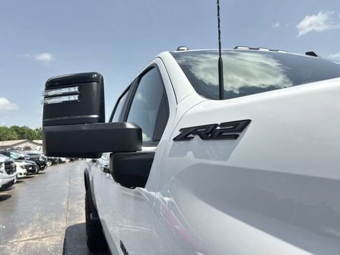 New 2026 Chevrolet Silverado 2500 ZR2 w/ LPO, Dark Essentials Package AWD/4WD image 15