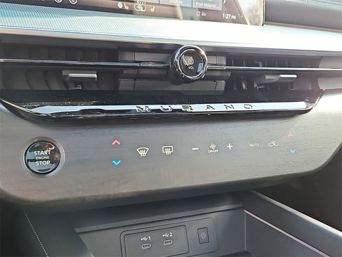 New 2025 Nissan Murano SL image 14