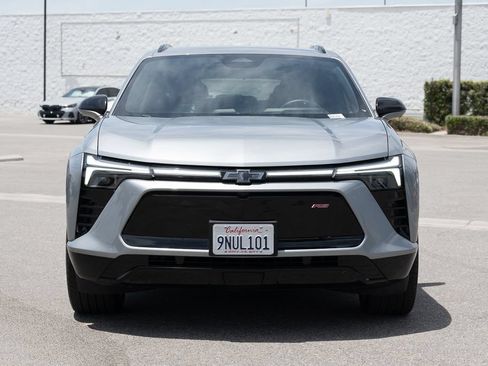 Used 2024 Chevrolet Blazer EV RS RWD image 2