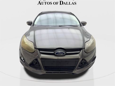 Used 2012 Ford Focus Titanium image 3