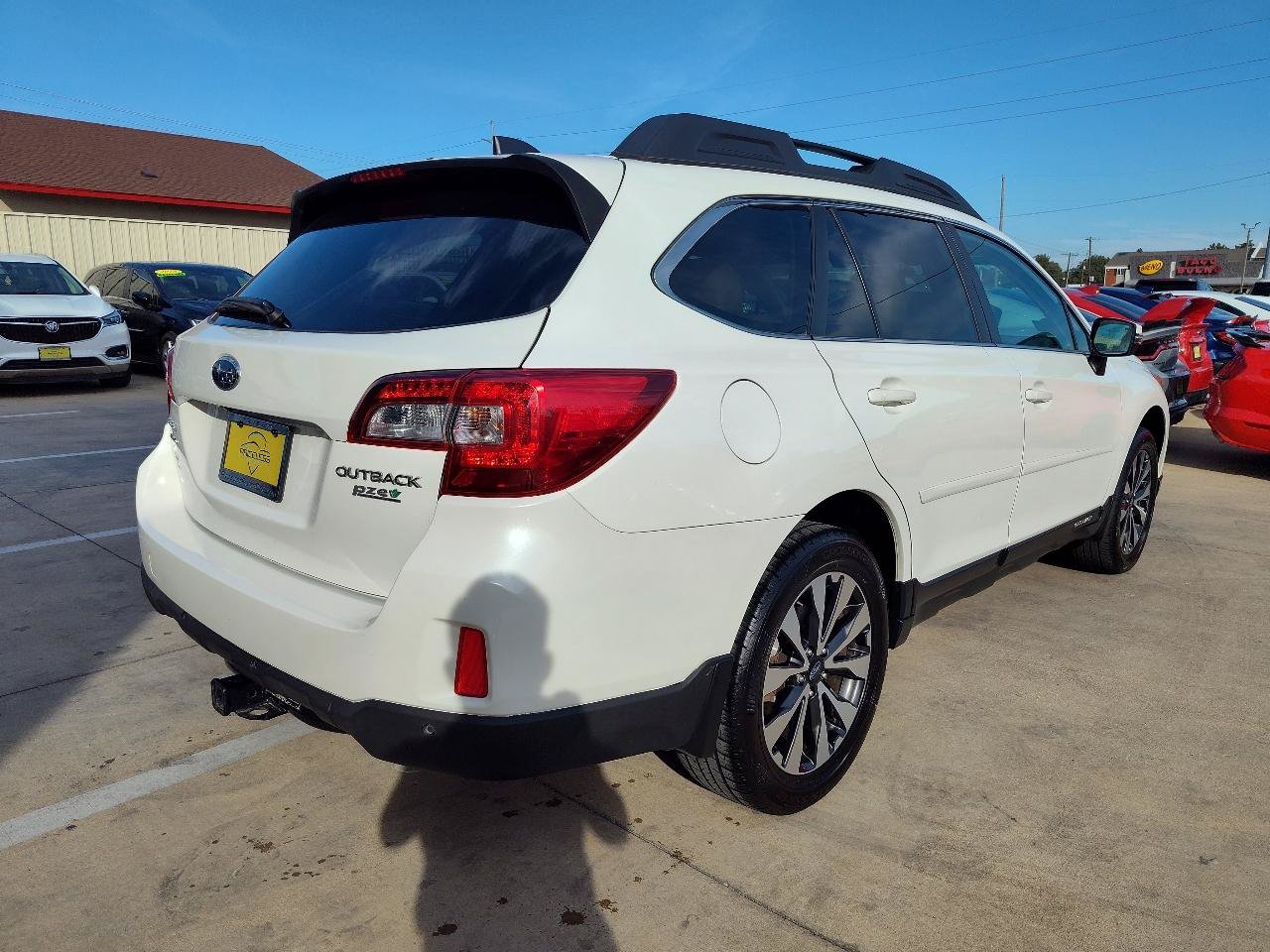 Used 2017 Subaru Outback 2.5i Limited AWD/4WD image 4