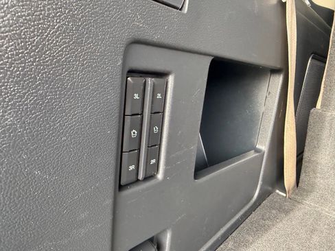 Used 2023 Ford Expedition Limited image 13