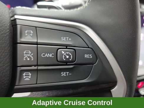 Used 2023 Jeep Grand Cherokee L Laredo AWD/4WD image 26