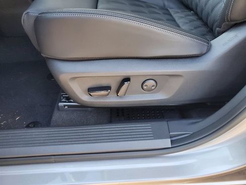 New 2026 Nissan Rogue Platinum w/ Platinum Premium Package AWD/4WD image 18