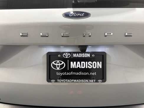 Used 2025 Ford Escape ST-Line AWD/4WD image 42