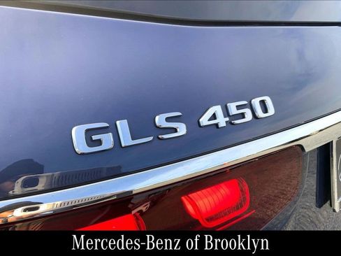 Used 2024 Mercedes-Benz GLS 450 4MATIC image 12