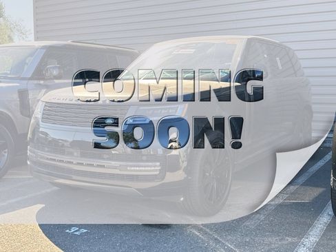 Used 2025 Land Rover Range Rover SE AWD/4WD image 1