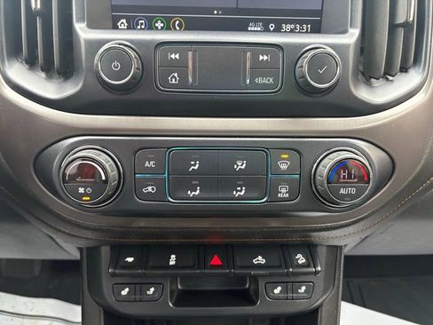 Used 2022 GMC Canyon AT4 image 31