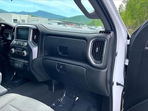 Used 2019 GMC Sierra 1500 Elevation w/ X31 Off-Road Package AWD/4WD image 13