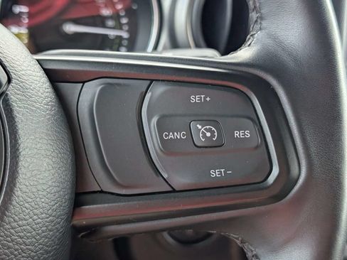 Used 2023 Jeep Wrangler Unlimited w/ Cold Weather Group AWD/4WD image 27
