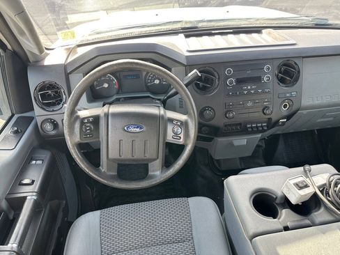 Used 2015 Ford F250 XL w/ Power Equipment Group image 9