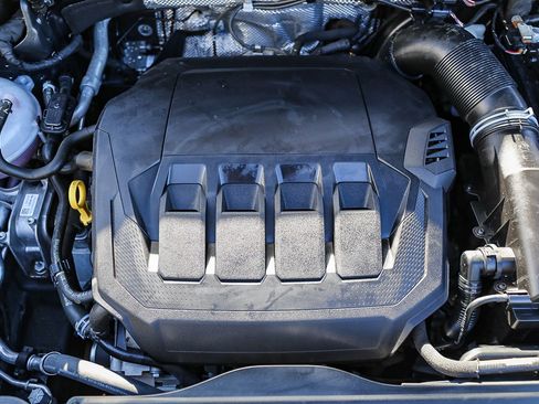 Used 2023 Audi Q3 2.0T Premium w/ Black Optic Sport Package image 27