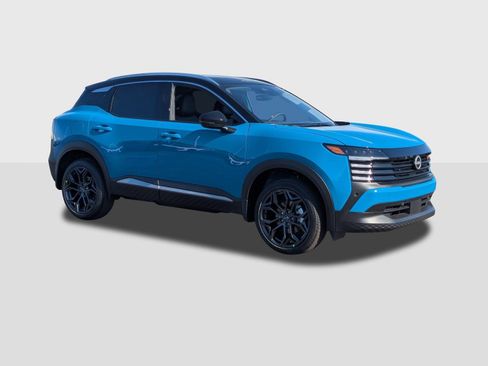 New 2026 Nissan Kicks SR FWD image 8