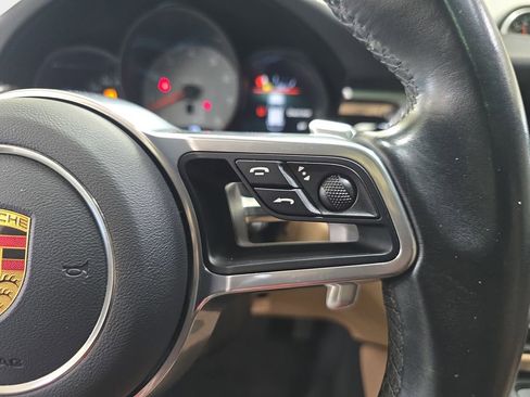 Used 2021 Porsche Macan S image 21