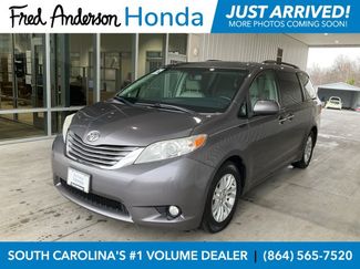 Used 2017 Toyota Sienna L video 1