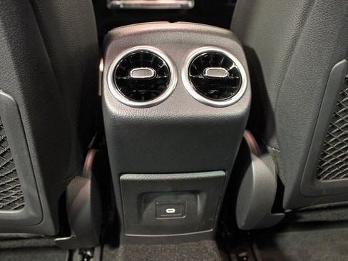 Certified 2025 Mercedes-Benz CLA 35 AMG 4MATIC image 28