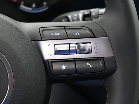 Used 2025 Hyundai Kona SEL image 13