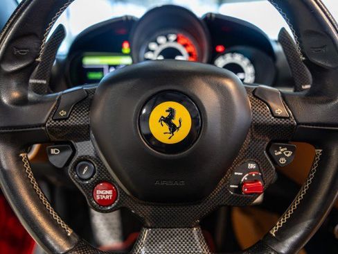 Used 2015 Ferrari California T RWD image 35