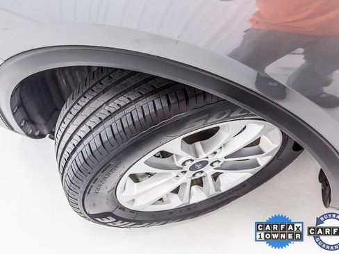 Used 2021 Ford Escape SE image 12