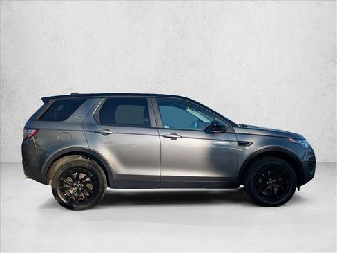 Used 2018 Land Rover Discovery Sport SE AWD/4WD image 4