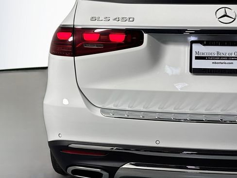 New 2026 Mercedes-Benz GLS 450 4MATIC image 15