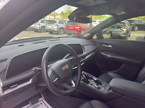 Used 2024 Cadillac XT4 Sport AWD/4WD image 8