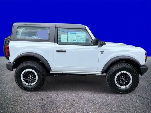 New 2026 Ford Bronco 2-Door w/ Sasquatch Package AWD/4WD image 2