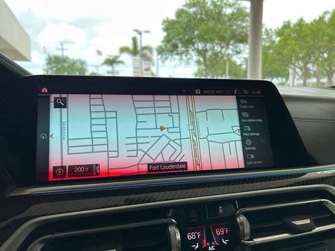 Used 2021 BMW X5 M50i w/ Executive Package image 10