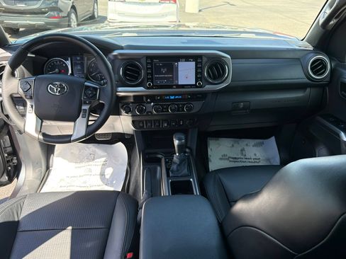Certified 2022 Toyota Tacoma Limited w/ Nightshade Package AWD/4WD image 24