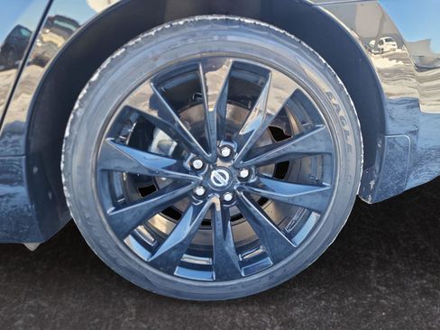 Used 2023 Nissan Maxima SR image 27