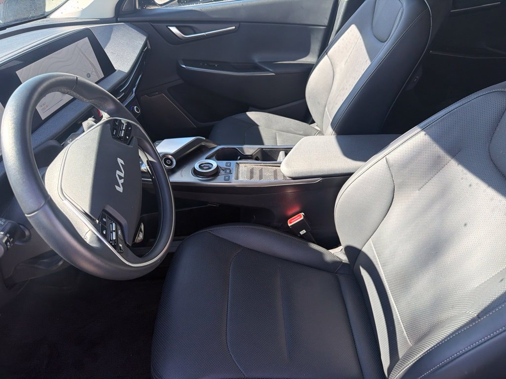 Used 2024 Kia EV6 Wind RWD image 10
