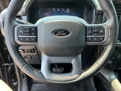 Used 2025 Ford F150 Lariat w/ Equipment Group 501A Mid AWD/4WD image 19