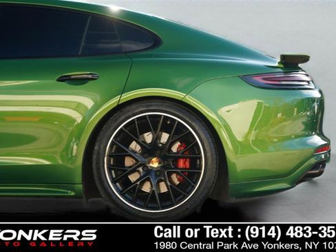 Used 2019 Porsche Panamera GTS image 25