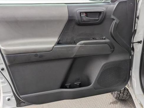 Used 2020 Toyota Tacoma SR image 13