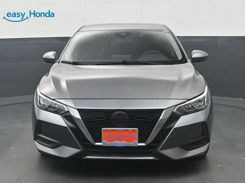 Used 2022 Nissan Sentra SV FWD image 2