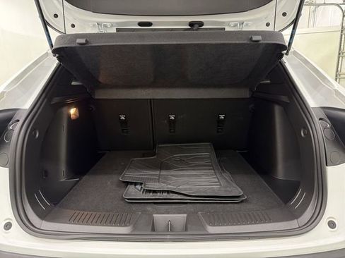 Certified 2024 Chevrolet Trax RS w/ Sunroof Package image 15