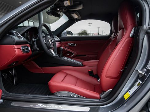 Certified 2025 Porsche 718 Boxster S image 23