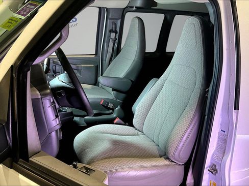 Used 2023 Chevrolet Express 3500 LS RWD image 21