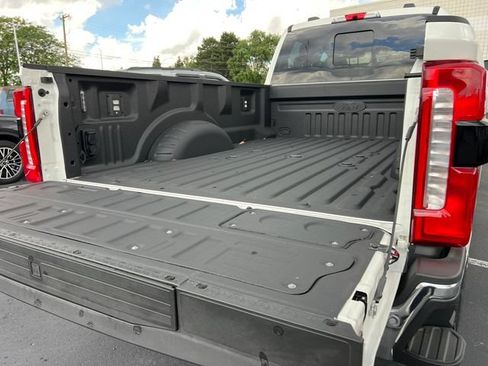 New 2026 Ford F350 Lariat w/ Lariat Ultimate Package AWD/4WD image 10