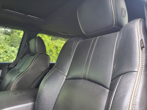 Used 2017 RAM 3500 Laramie Longhorn AWD/4WD image 25