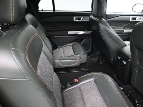 Used 2023 Ford Explorer Timberline w/ Timberline Technology Package AWD/4WD image 13