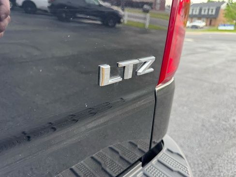 Used 2023 Chevrolet Silverado 1500 LTZ AWD/4WD image 9