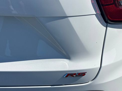 Used 2024 Chevrolet Trax RS w/ Sunroof Package FWD image 48